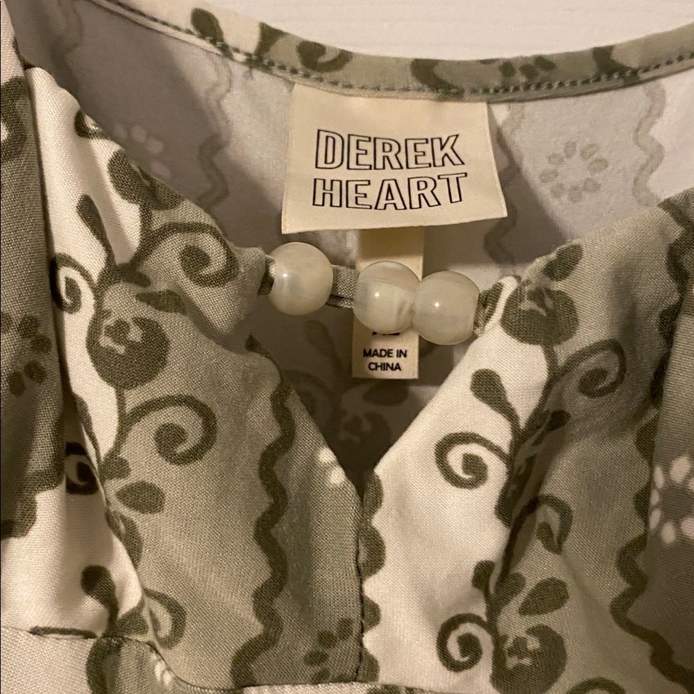 Derek Heart Sage Green and Cream Floral-Stripe Jumpsuit - Picture 4 of 7
